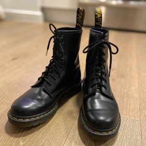 Dr Martens The Original Boot Size 39 Women's